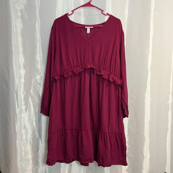 Isabel Maternity by Ingrid & Isabel Dresses & Skirts - Women’s maternity dress. 1953